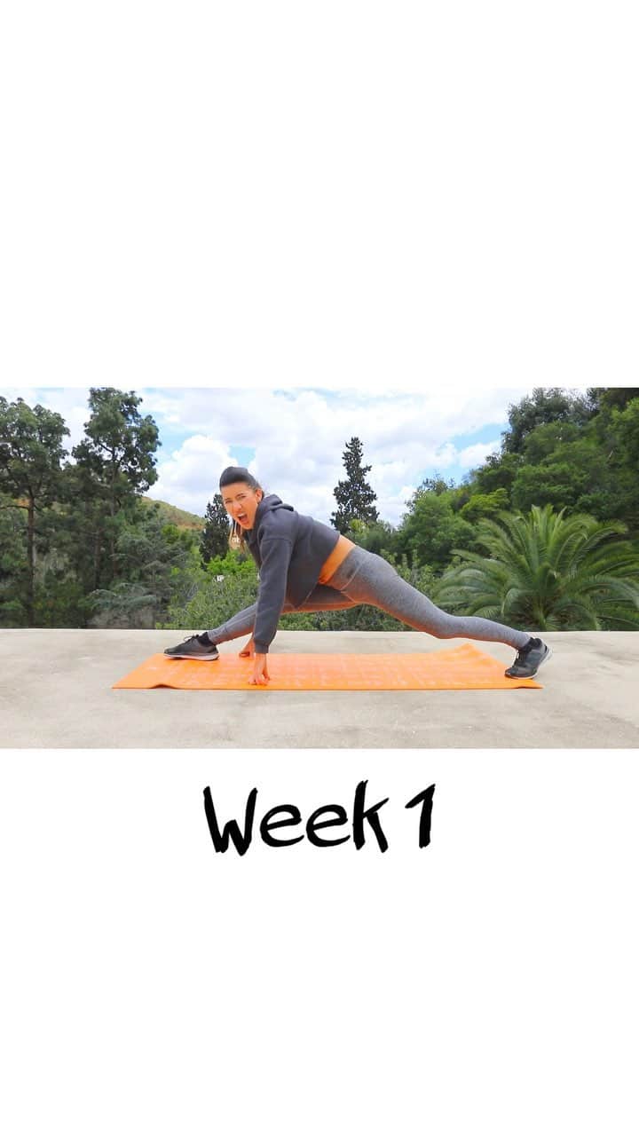 ジャクリーン・マッキネス・ウッドのインスタグラム：「For those of you who watched my Vision Board video, I mentioned how I wanted to become more flexible.  I’ve never been able to do the side splits, but I made a commitment to do it. I stretched for a few minutes a day.. some days 5 minutes other days 45 minutes. Consistency is key. I want to continue to stretch, stay flexible. Yes, it sucks at the beginning but it gets better. I’ve noticed it centers me, my body feels good and I’m sleeping better...I’m proud of myself.. it might be a little achievement to some but to me, it’s still an achievement. What would you like to work on? #health #flexibility #wellness #quarantine #sidesplits」