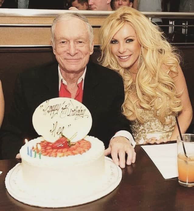 クリスタル・ハリスさんのインスタグラム写真 - (クリスタル・ハリスInstagram)「Happy birthday Hef ❤️ You taught me so many lessons and I appreciate the endless answers to all the questions I would ask you. You truly were an open book. Thanks for making me the most important part of your world for the majority of our time together and showering me with kindness. Tell Charlie I say hello and I hope there’s plenty of ice cream cones, classic movies, and pretty ladies where you are ;) Love you forever.」4月10日 2時50分 - crystalhefner