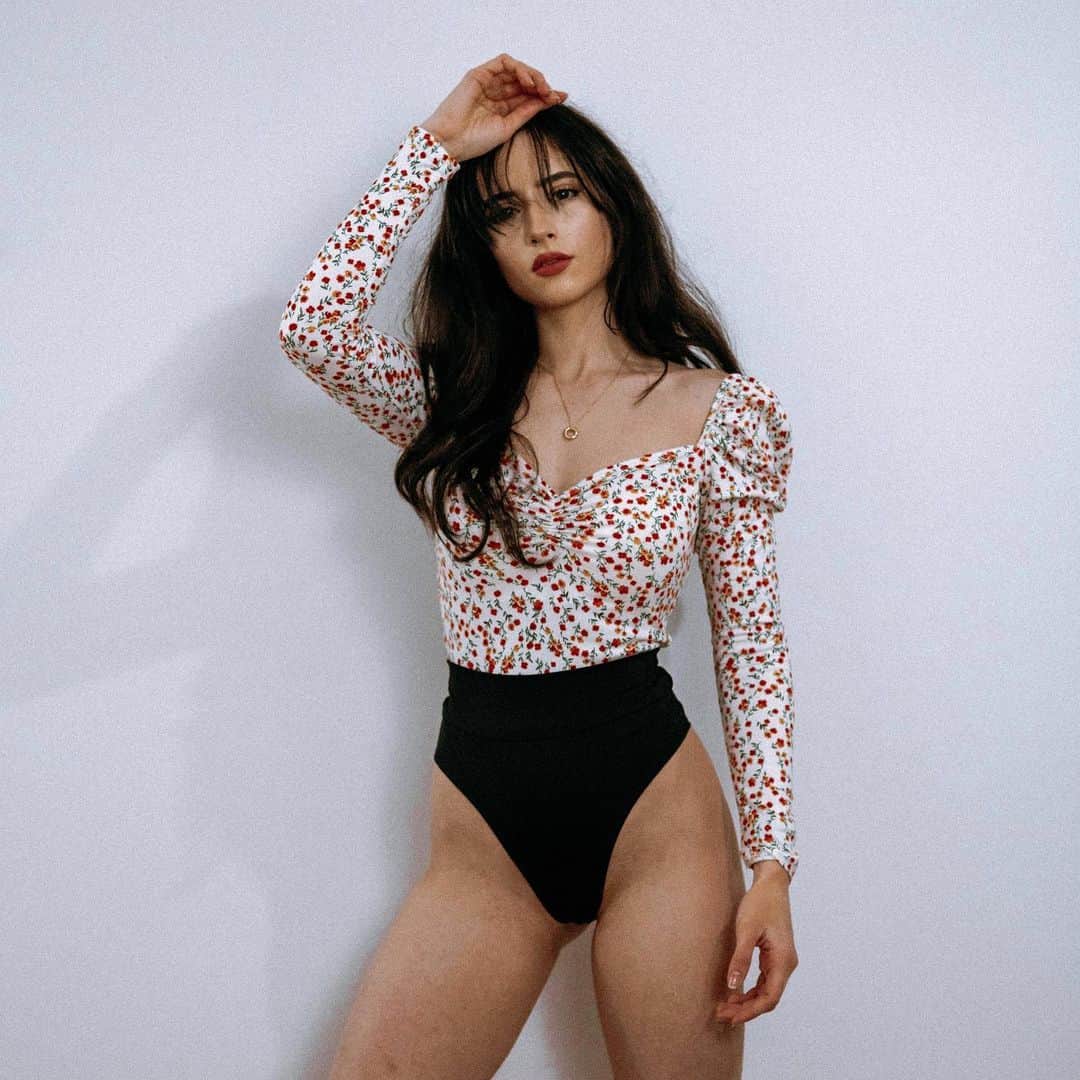 Sarah Ramadanのインスタグラム：「I’ll shrink for no one 💜 #fightforgrowth」