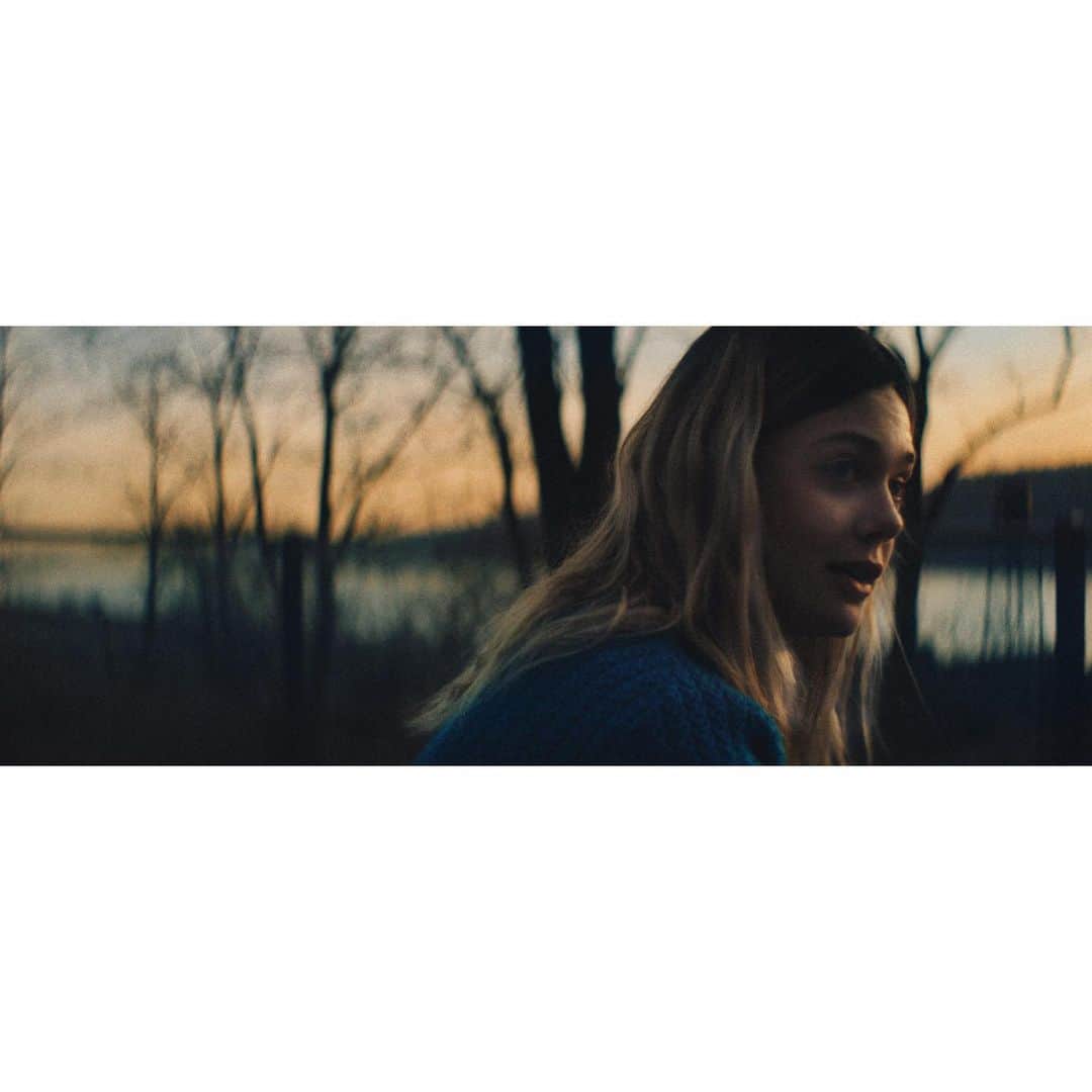 リード・モラノのインスタグラム：「“Another one” - @djkhaled 👏🏼 HAPPY B DAY, @ellefanning 🌈」