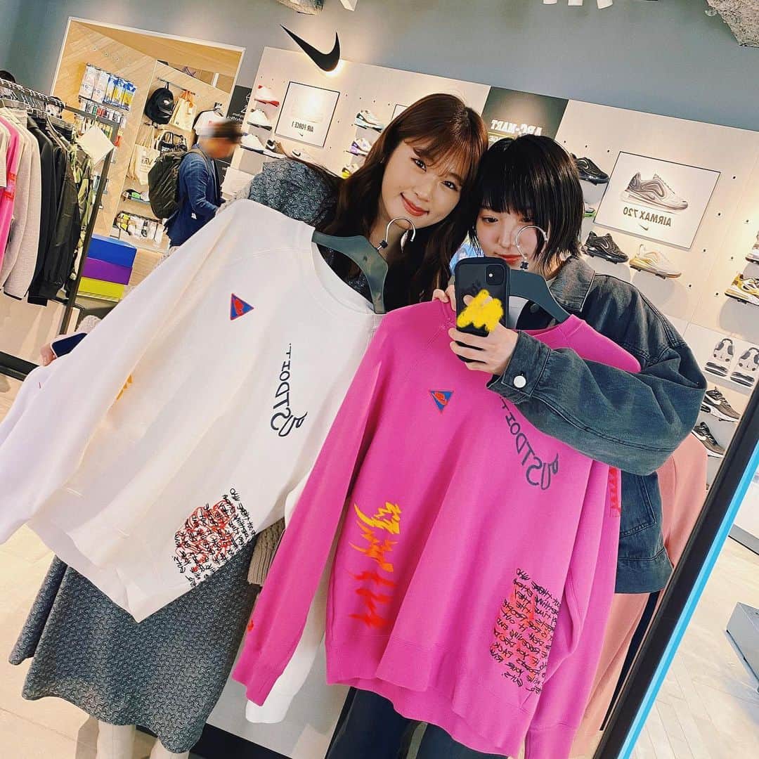 太田夢莉さんのインスタグラム写真 - (太田夢莉Instagram)「  ナギchanとオソロにしますた👕  #なぎーり 🦷🐻 #NIKE @nike @niketokyo #abcmartgrandstage 」4月10日 17時39分 - yustagram12