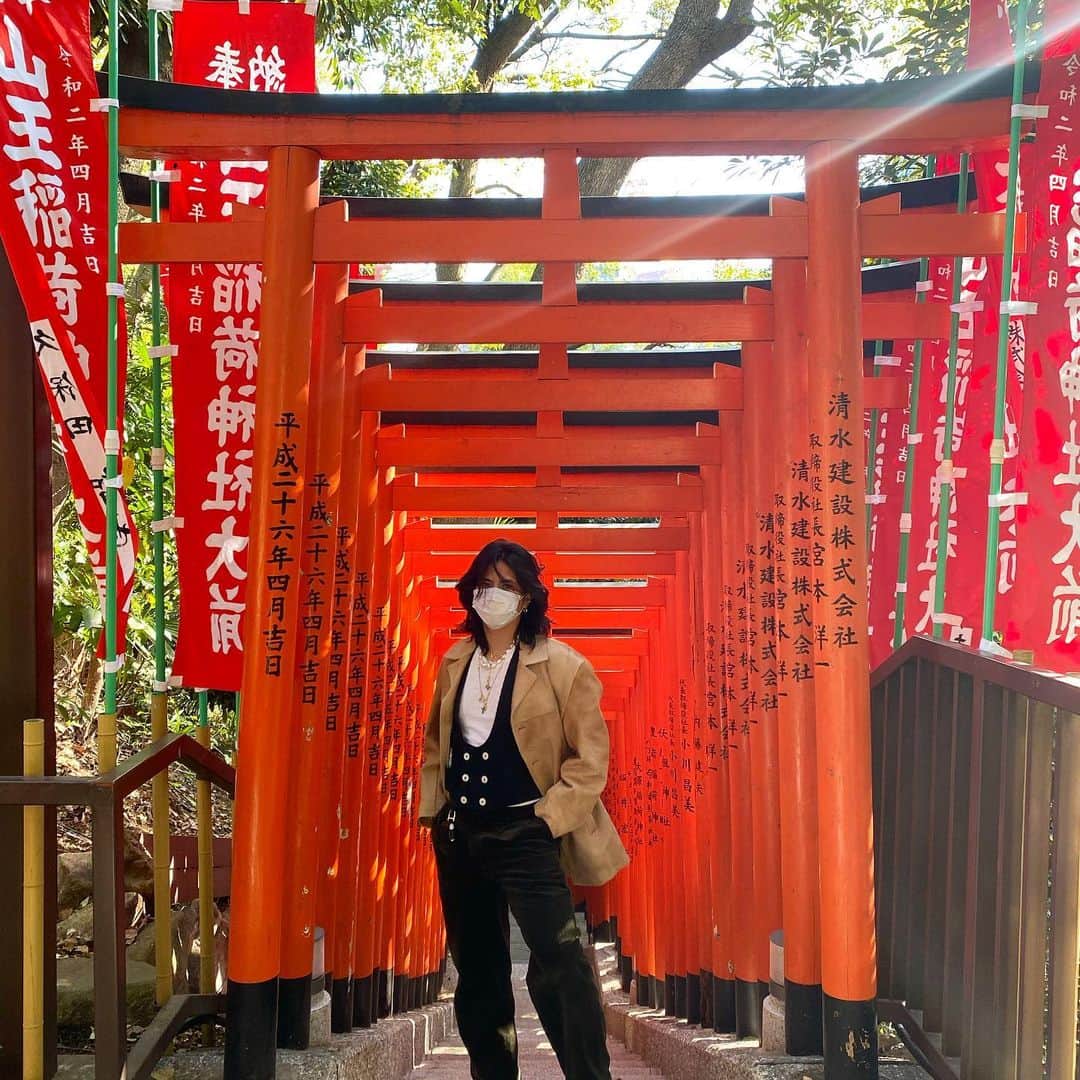 稲木ジョージのインスタグラム：「⛩🙏😷」
