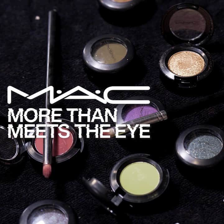 M∙A∙C Cosmetics Japanのインスタグラム：「【本日発売】﻿ ひと塗りでまばゆい輝きを放つアイシャドウが新登場✨いつものメイクに濡れたようなツヤをプラスして、ワンランク上のアイメイクに💎﻿ ㅤ﻿ ㅤ﻿ *4/10（金）公式オンラインショップ & 全国発売﻿ ㅤ﻿ *休業期間中の発売コレクションにつきましては、M・A・C公式オンラインショップおよび休業対象外店舗にて、予定通り発売いたします。﻿ 休業店舗につきましては、休業期間終了後の発売を予定しております。﻿ ㅤ﻿ ㅤ﻿ #MACMoreThanMeetsTheEye #MACDazzleShadowExtreme﻿ #MACダズルシャドウエクストリーム﻿ ㅤ﻿ #MACCosmeticsJapan #MACCosmetics #MAC #MACコスメ #コスメ #メイク #化粧品 #デパコス #コスメ部 #コスメ好きさんと繋がりたい #コスメ紹介 #おすすめコスメ #新作コスメ #春メイク #春コスメ #ラメメイク #トレンドメイク #新色アイシャドウ #アイシャドウ #ラメシャドウ #バックステージ」