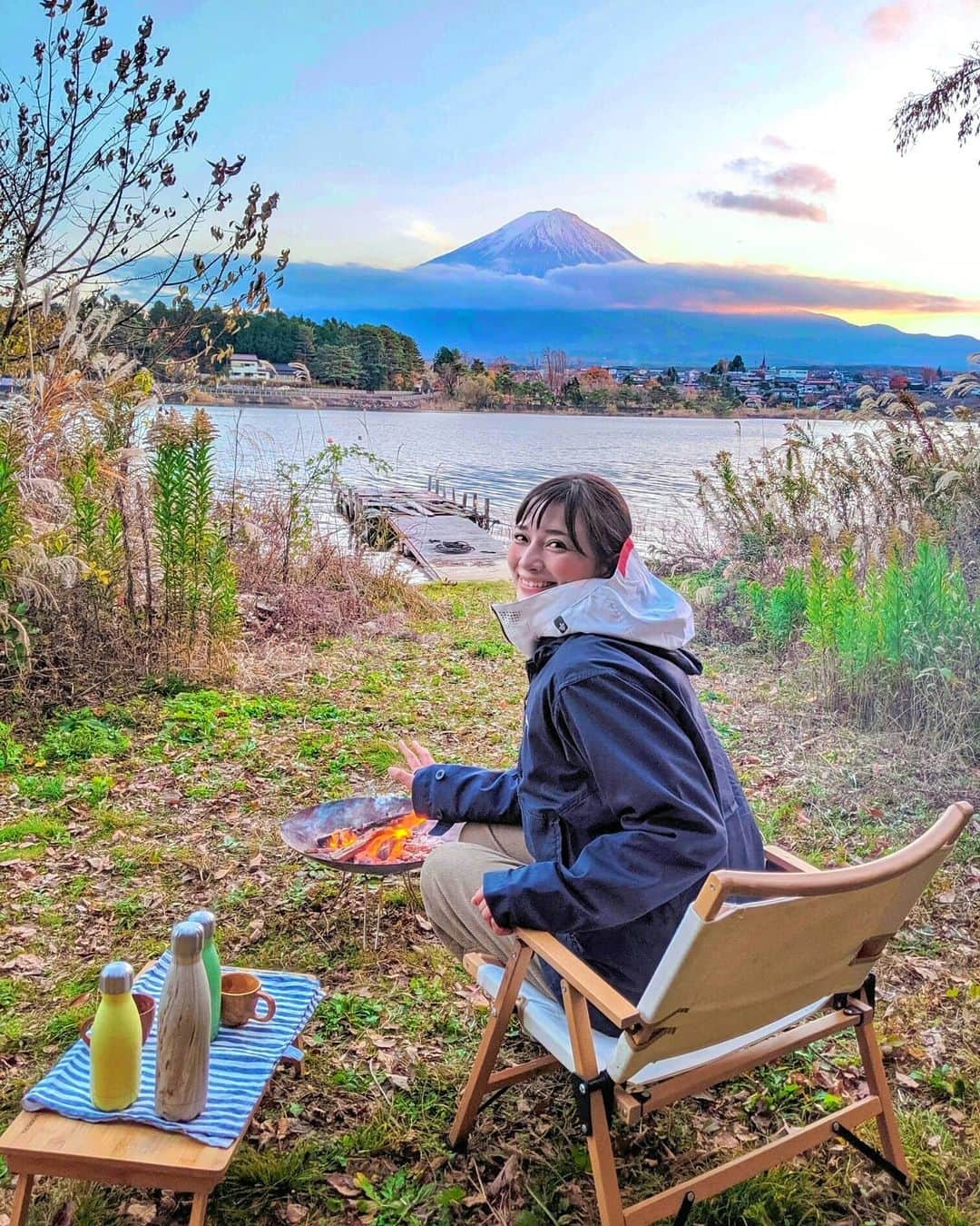 芳美リンさんのインスタグラム写真 - (芳美リンInstagram)「カヌーやSUPでしか行けない、プライベート感たっぷりな場所。  また行ける日を楽しみに🏕♥ #キャンプ#アウトドア#アウトドア女子﻿ #キャンプ#camp #キャンプ女子 #自然 #lake #絶景 #富士山 ﻿#焚き火 #カナディアンカヌー#マリンスポーツ#湘南SUPガール﻿#無人島」4月10日 18時56分 - lynn.lynn5