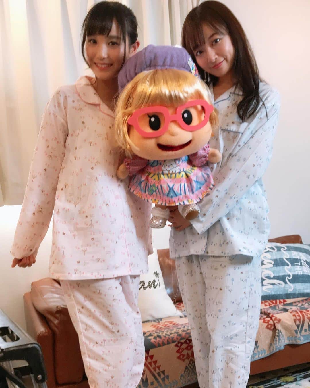 のインスタグラム：「・ ・ Stay home with us.🏠 去年の写真 ・ ・ ・ #stayhome #stayathome #staysafe #おうち時間 #ビタスイ #ビス子」
