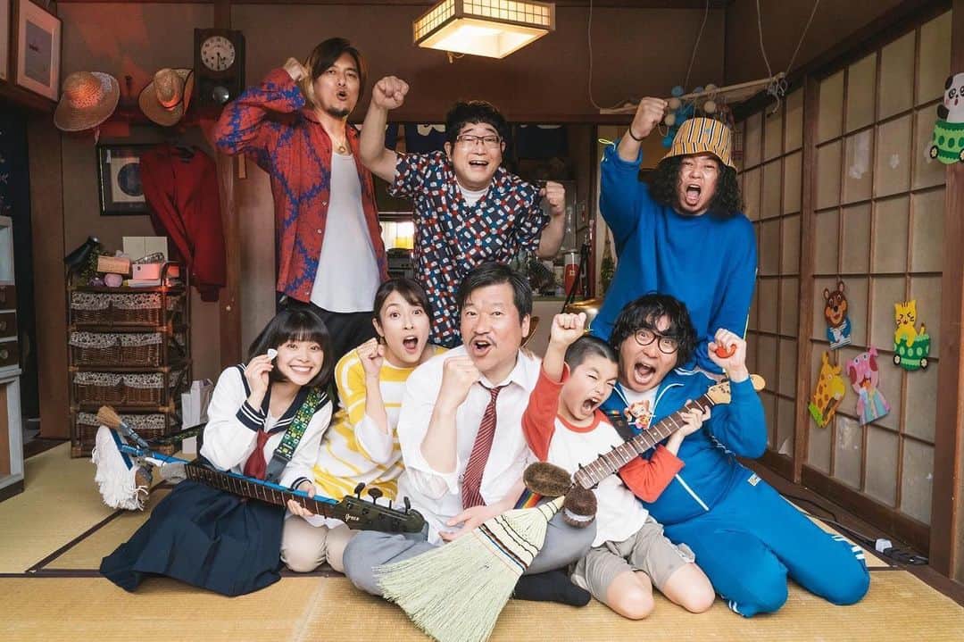 山口隆のインスタグラム：「必見ですぞ‼︎お見逃しなく‼︎‼︎ テレビ東京系ドラマ24「浦安鉄筋家族」のOP映像とMVでサンボマスターと大沢木家の豪華コラボレーションが実現！ 新曲「忘れないで　忘れないで」とドラマ24「浦安鉄筋家族」の世界観が融合した映像は必見です！ アツいOP映像は本日深夜0:12～O.A！絶対お見逃しなく！！ tv-tokyo.co.jp/urayasu/」