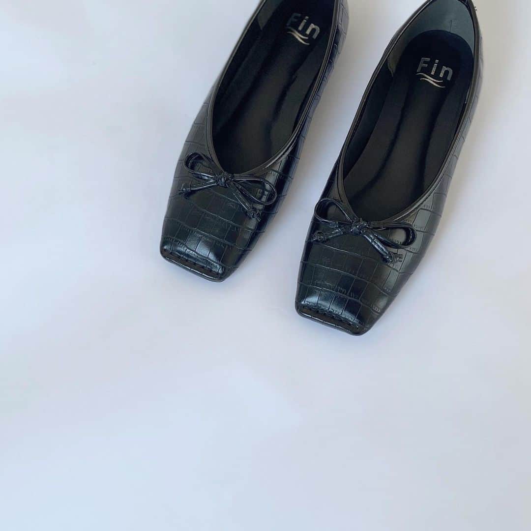 acco.mamaさんのインスタグラム写真 - (acco.mamaInstagram)「⠀⠀ @fin.inc の スクエアトゥバレエ👣 ⠀ このつま先がツボすぎる♡︎ ⠀ 楽天ROOMに載せてます https://room.rakuten.co.jp/acco.mama/ ⠀ #shoes#springfashion#balletshoes#square#squaretoes#fin#finshoes」4月10日 15時36分 - acco.mama