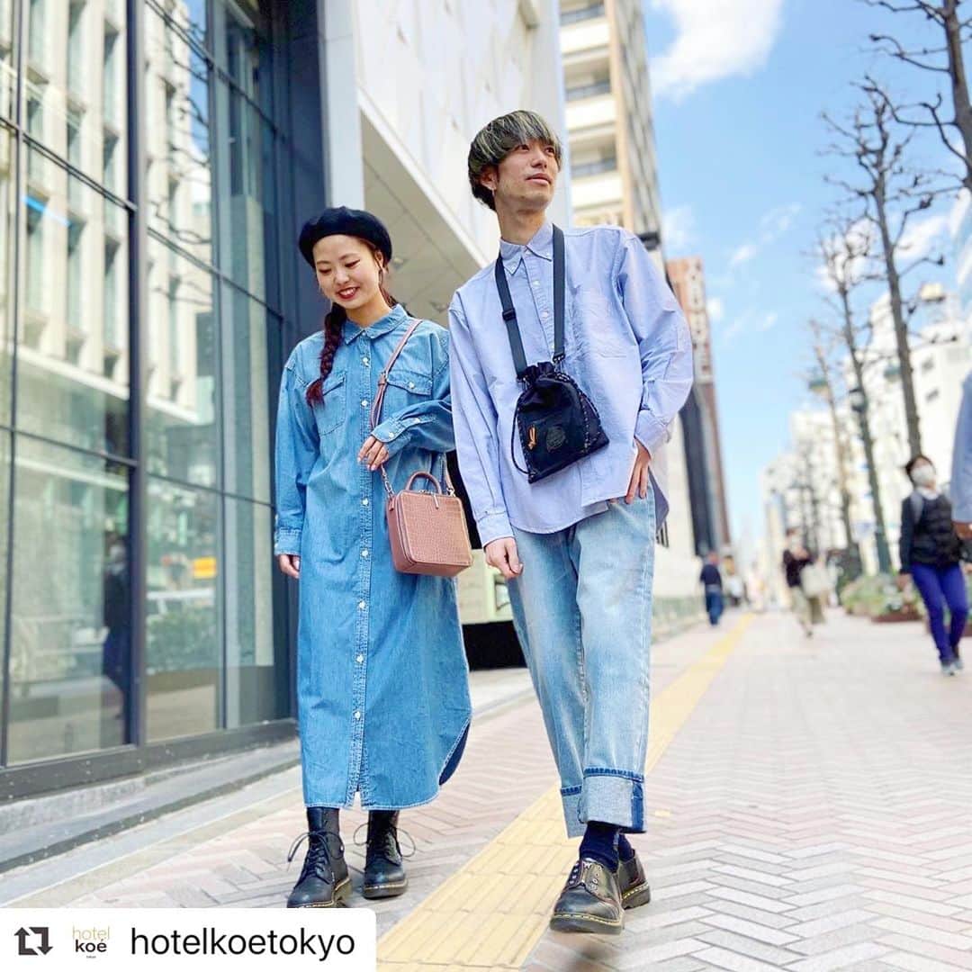コエのインスタグラム：「#Repost @hotelkoetokyo ・・・ 【COTTON USAデニムシャツワンピース】 .  トレンドのデニム素材を使ったシンプルなシャツワンピース。上質なCOTTON USAを使用していることで柔らかく、着心地も抜群です。ひざ下のロング丈でスッキリと着こなせるデザインは、ワンピースとしてはもちろん、ボタンを開けてロングカーデ風にラフに羽織るスタイリングもおすすめ。 .  #koe #outfit #ootd #outfitoftheday #fashion #code #in_fashion #instafashion #coordinate #2020ss #hotelkoe #ファッション #アパレル #コーデ #コーディネート #レディースコーデ #メンズコーデ #春コーデ #リンクコーデ #シミラールック  #ジェンダーレス #ユニセックス #カップルコーデ #ワンピース #シャツコーデ #デニム #デートコーデ #shibuya」