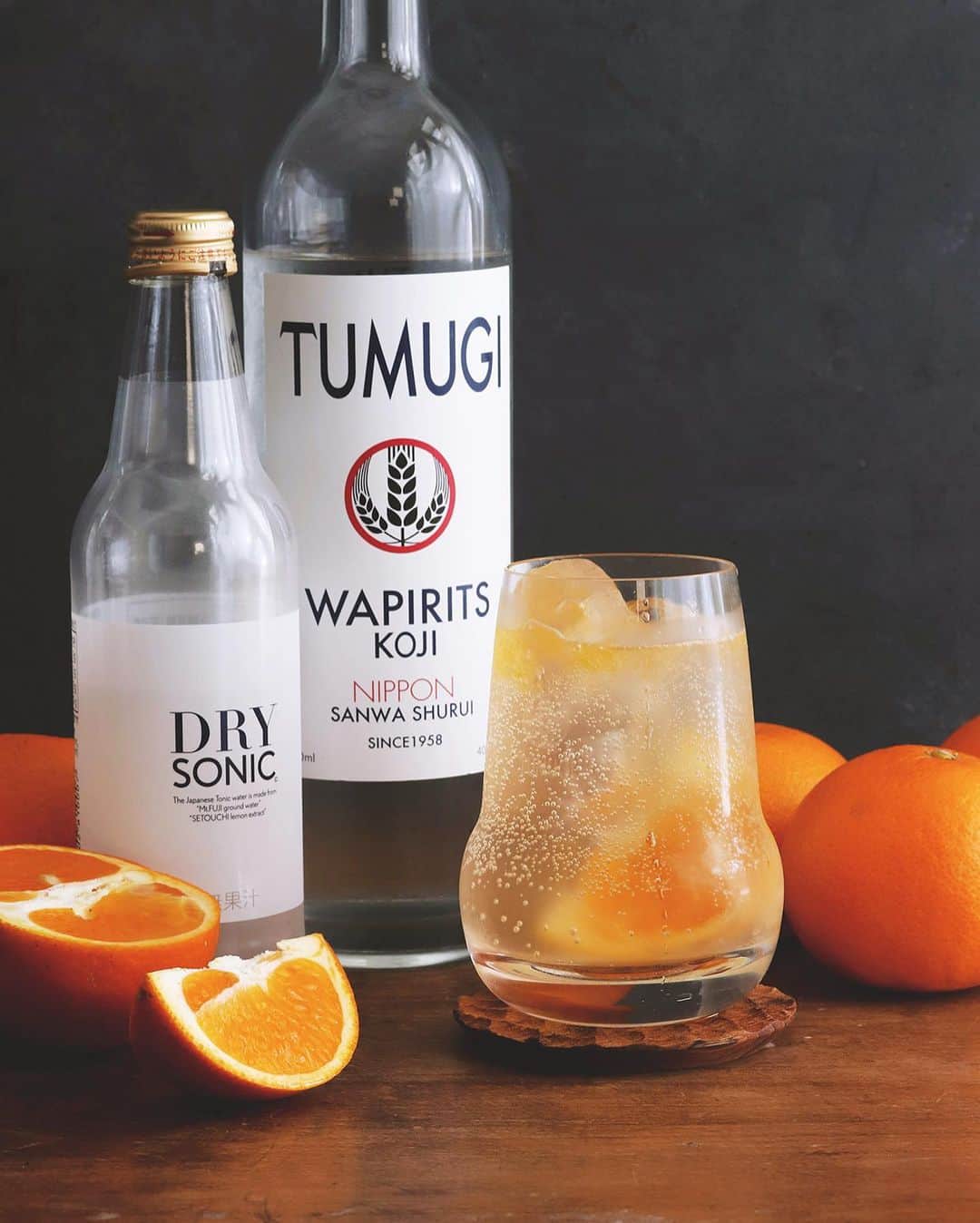 樋口正樹さんのインスタグラム写真 - (樋口正樹Instagram)「Kiyomi Orange KOJI SOUR . 今月のツムギレシピは、 清見オレンジを使った 春の美味しい麹サワー。 清見の爽やかな甘みと 麹の旨味が絶妙な一杯。 . ツムギ公式サイトでは 国産の柑橘類を中心に、 カクテルレシピを掲載。 さらに今月から追加で クラフトフルーツ酒の レシピも掲載してます！ 👉@wapirits.tumugi . . #TUMUGI #wapiritsTUMUGI #wapirits #Kojisour #kiyomiorange #清見オレンジ #麹 #三和酒類 #ミクソロジー #スピリッツ #和ピリッツ #カクテル #大分県 #宇佐 #Mixologyart #madeinjapan #mixology #cocktail #mixologyst #madeincocktails #craftcocktails」4月10日 16時27分 - higuccini