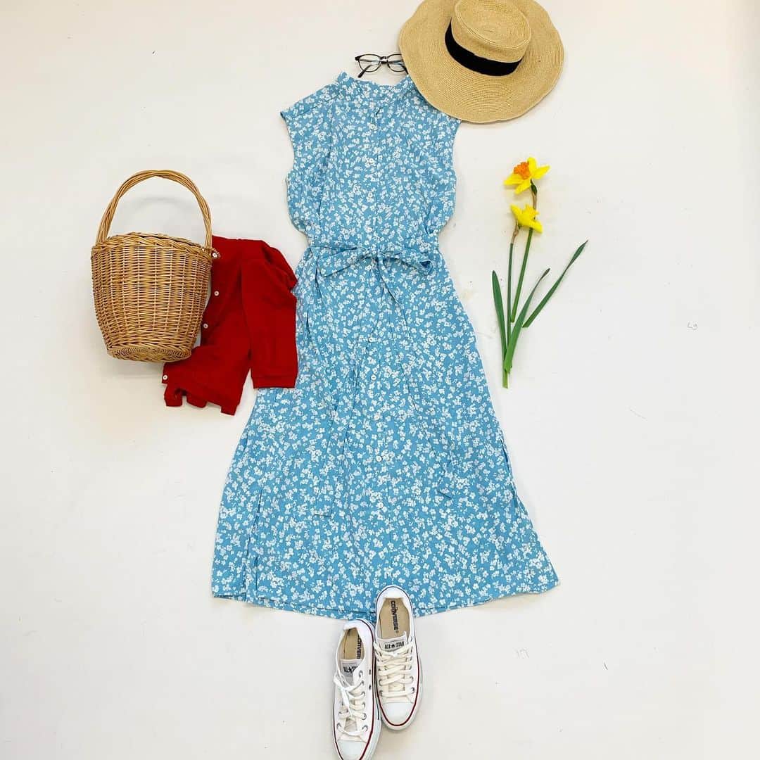 Couleureのインスタグラム：「明るい色で気分の上がる ワンピースをつくりました👗 少し向こうの季節🌿を 想って😊 シャツワンピース【706】 ・ ・  #handmade #sewing#手作り #型紙#ハンドメイド大人服#クルールパターンファブリック#洋裁#instafashion#simple#coordinate #code#今日のコーデ#handmadeclothes #mamacoordinate #ママコーデ#instasewing#handmadewardrobe#コンバースコーデ #レペット  #memade #handmadewardrobe #sewcialists #indiesewingpatterns」