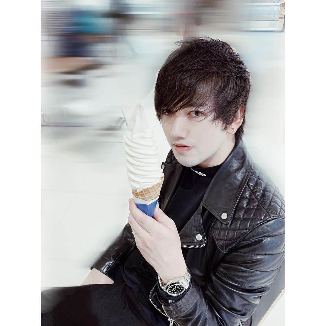 TeddyLoidのインスタグラム：「以前に札幌に行った時のショット🍦 また行きたいな。 ・ A photo from when I went to Sapporo Last month. Hope I could travel there again...」