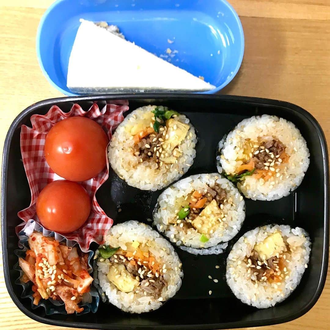 江口寿史のインスタグラム：「次女が作ってくれた韓国キンパ弁当😭」