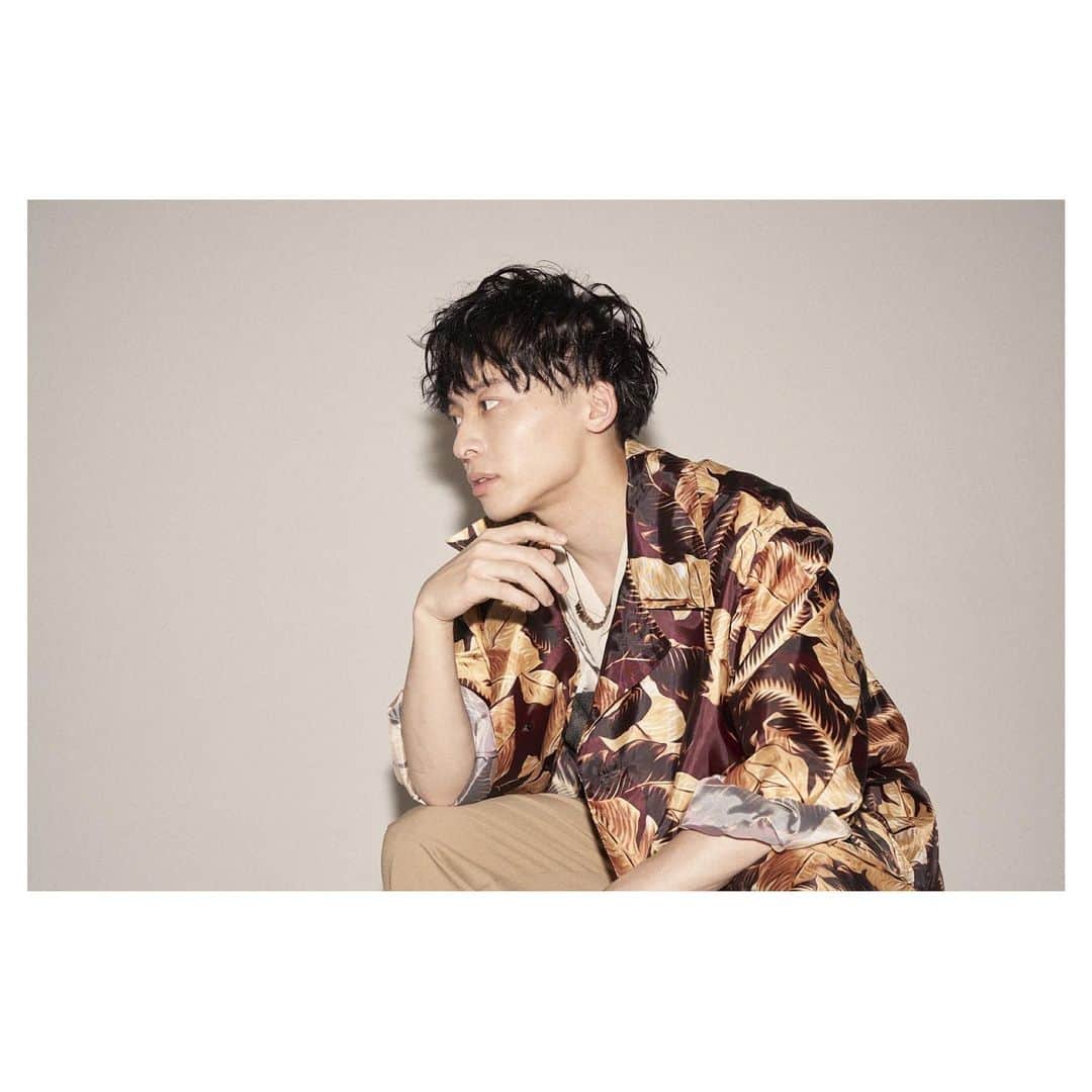 工藤大輝のインスタグラム：「Da-iCE new album "FACE" 2020,4,29 release. (👔 by @cmmn_swdn)」