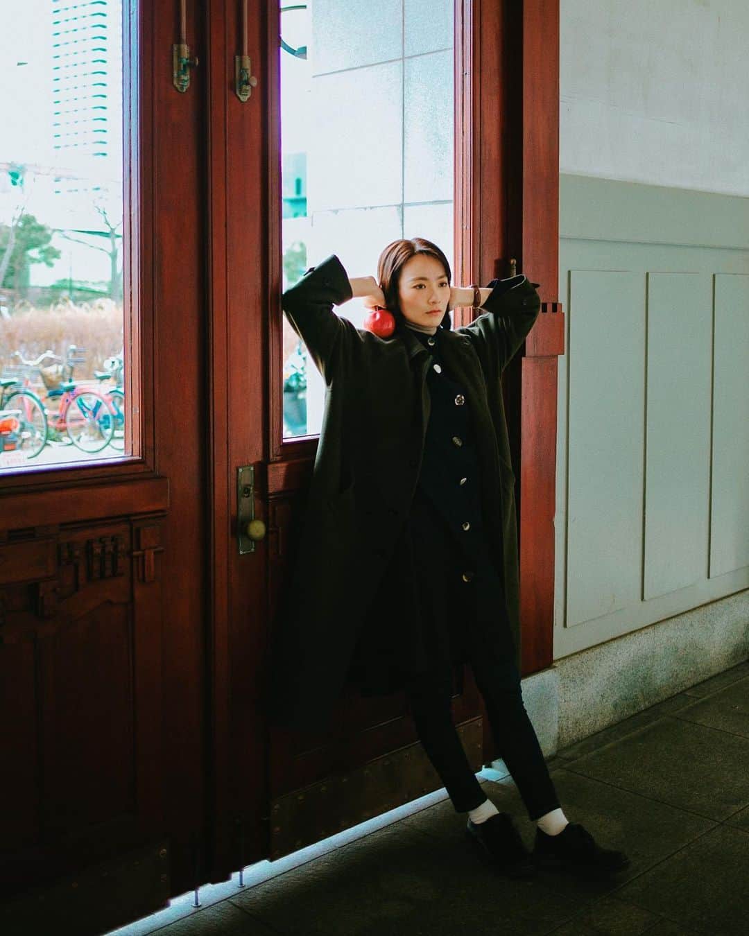 hiderin777のインスタグラム：「. . . . stay home . . プレステでも買おうかな( ๑⃙⃘ϋ๑⃙⃘ ) . . . . shot by @ringostar.desu . .」