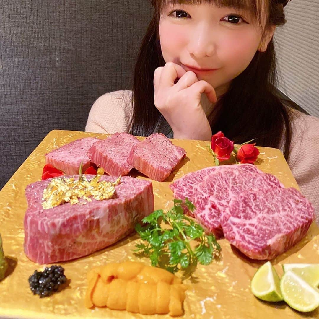 もえのあずきさんのインスタグラム写真 - (もえのあずきInstagram)「大好きな焼肉やさん💓 ※２月まいと会いすぎてて載せてへんかったシリーズ🥰 ※現在臨時休業中  #焼肉#生肉#麻布十番焼肉bulls #焼肉bulls #焼肉ブルズ#生肉#肉食女子#まいてぃ#もえあず」4月10日 22時27分 - moeazukitty