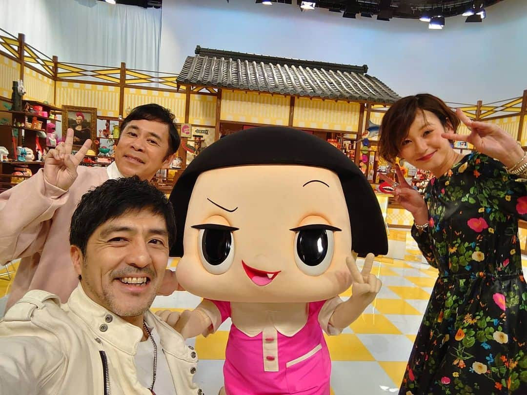 谷中敦さんのインスタグラム写真 - (谷中敦Instagram)「NHK『チコちゃんに叱られる』見て頂いた方々有難うございました。西山茉希ちゃんもオカムもありがとうー！お二人と一緒だったからリラックス出来ました。し過ぎたけど！w (明日4/11の再放送はA.M 8:15からです。) #チコちゃん #西山茉希 #岡村隆史 #谷中敦 #スカパラ」4月10日 22時42分 - a.yanaka