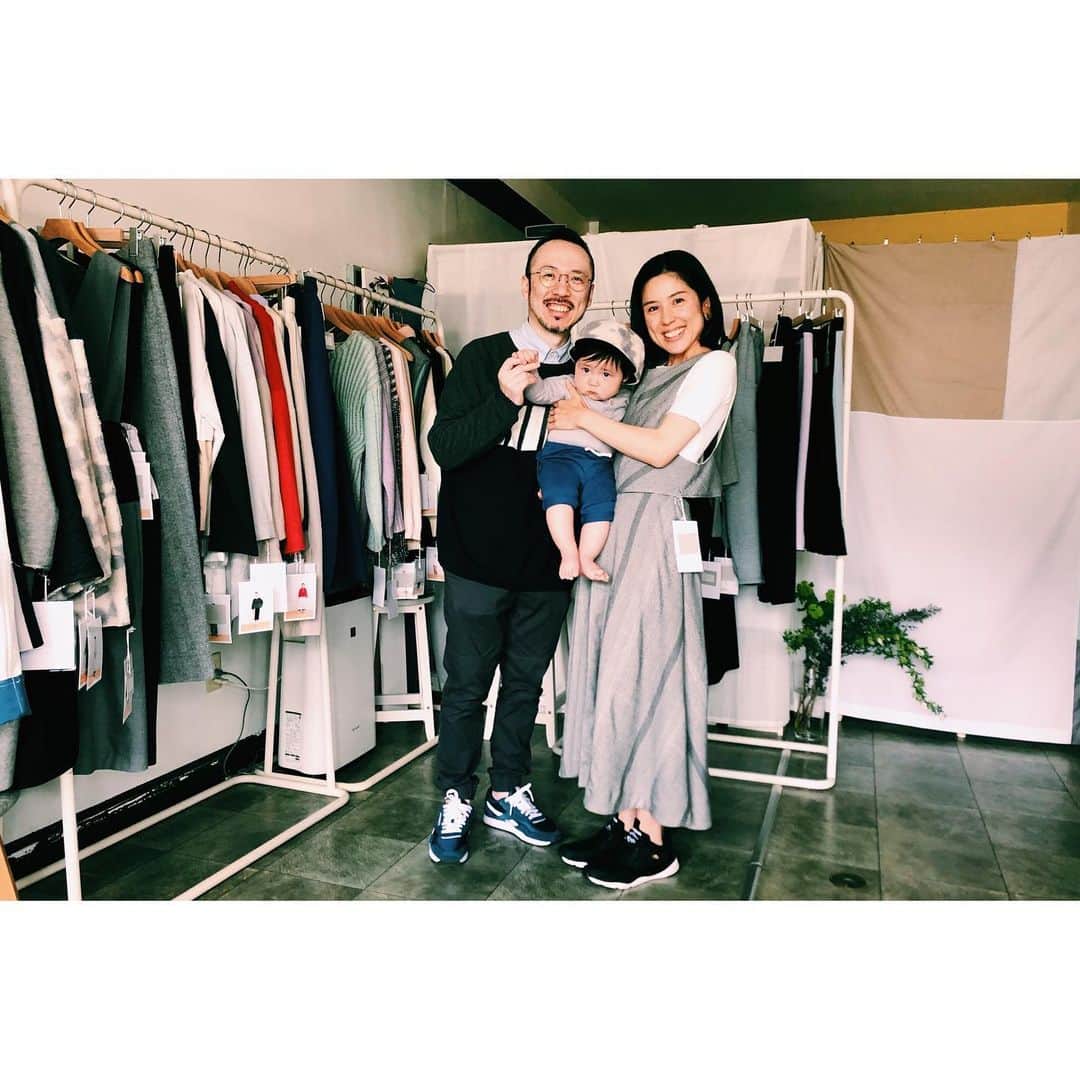 雪浦聖子さんのインスタグラム写真 - (雪浦聖子Instagram)「ご試着写真つづき。 幸せな時間が閉じ込められてるなあ。 元気で、会えるって、幸せだな。」4月10日 22時49分 - sneeuw_y