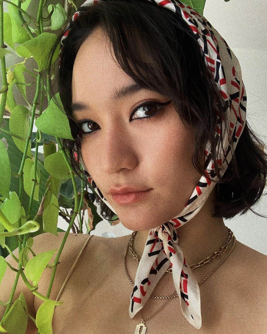 松岡モナさんのインスタグラム写真 - (松岡モナInstagram)「Hope everyone around the world can watch and listen to today’s set at 4pm in NY❤️🙏🏻💃🏻🎧 10pm Paris 🇫🇷 5am Tokyo🇯🇵 It will be live on @kenzo 🥰」4月11日 0時36分 - monamatsuoka