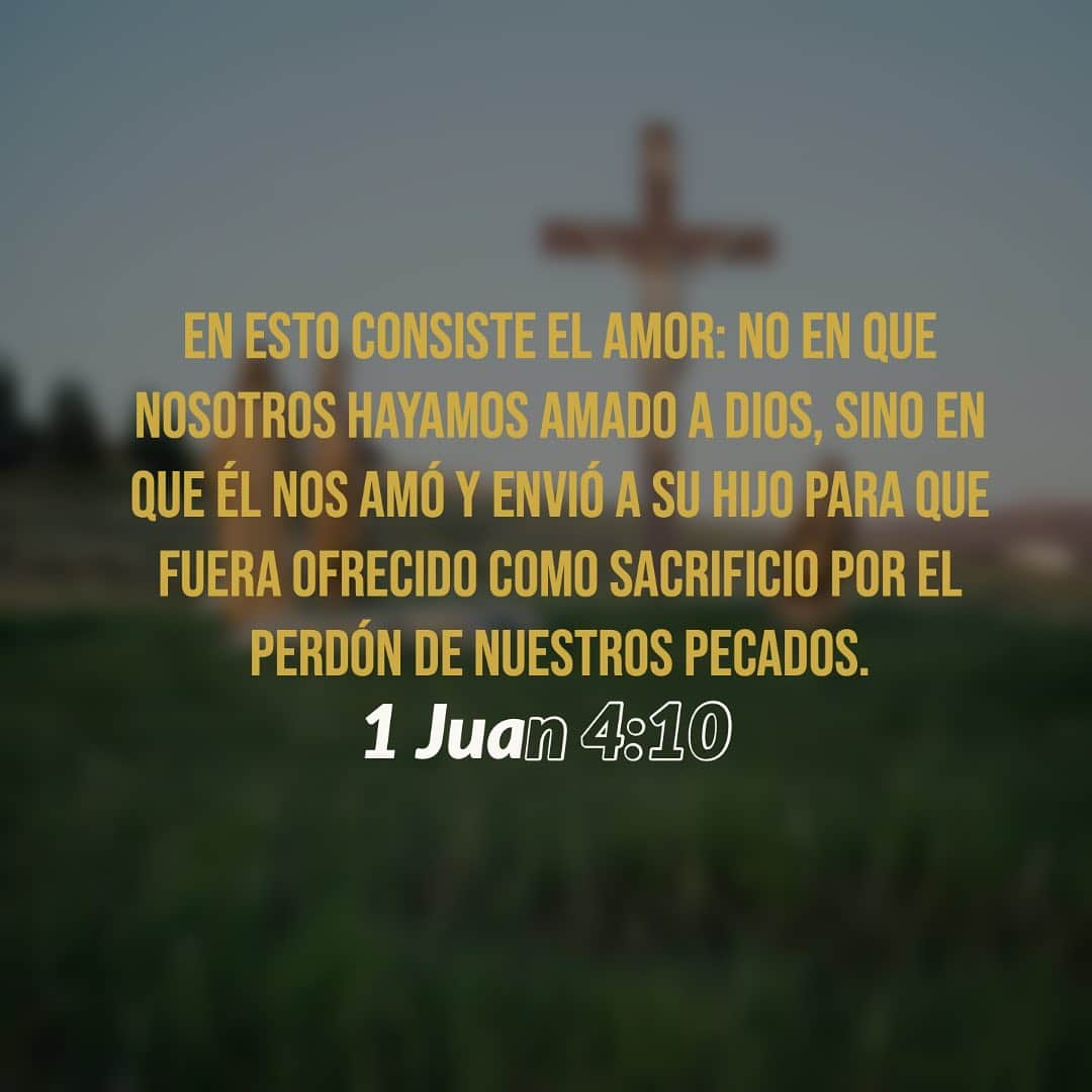 ラダメル・ファルカオさんのインスタグラム写真 - (ラダメル・ファルカオInstagram)「Especialmente esta Semana estamos recordando el sacrificio de Jesús por nuestros errores. Pero no solo su sacrificio por nosotros si no también la esperanza en la resurrección. Eso quiere decir que que podemos ver al futuro con ilusión y confianza. //// Especially this week, we are remembering Jesus’ sacrifice for our mistakes. But not only his sacrifice for us, but also the hope in the resurrection which means that we can look the future with confidence.」4月11日 0時44分 - falcao