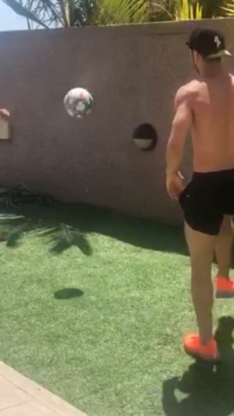 アジョセ・ペレスのインスタグラム