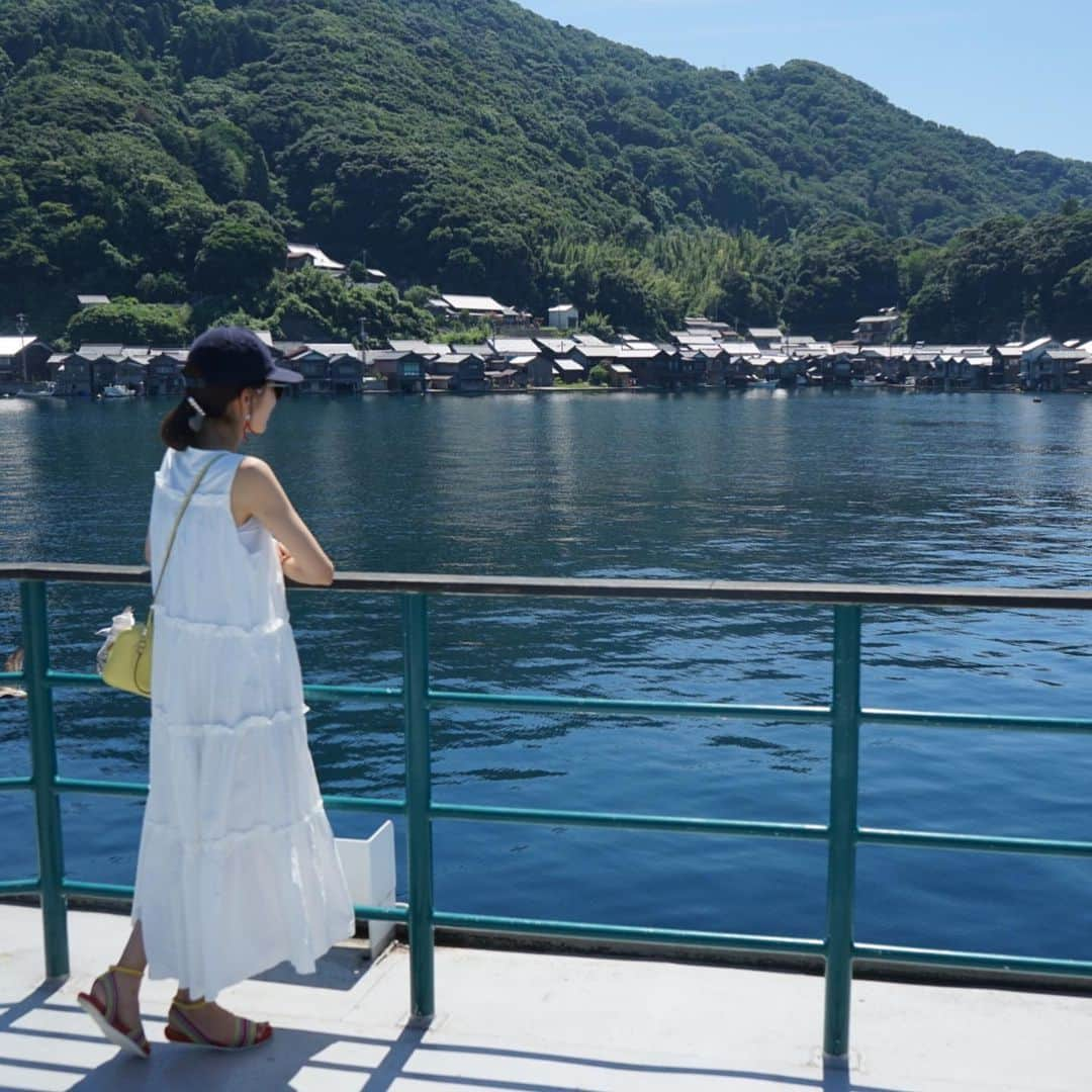 木本泉さんのインスタグラム写真 - (木本泉Instagram)「-﻿ 遊覧船で伊根湾をグルリ🛳﻿ ﻿ かもめが沢山いて、かっぱえびせんを上手にキャッチ🦅﻿ ﻿ 風が気持ち良くて、日焼けするのにもかかわらず💦ほぼ外で風に当たってました✨﻿ 開放感が気持ちよかった😌﻿ ﻿ #伊根#伊根町#舟屋#京都府#遊覧船#izumi_trip」8月10日 20時28分 - izumikimoto