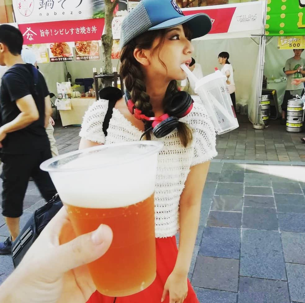 瀬口えりなさんのインスタグラム写真 - (瀬口えりなInstagram)「. 行儀が悪い . #川崎#夏祭り#縁日#飲んでた#タピオカ#は#茶加匠」8月10日 20時39分 - seguchierina