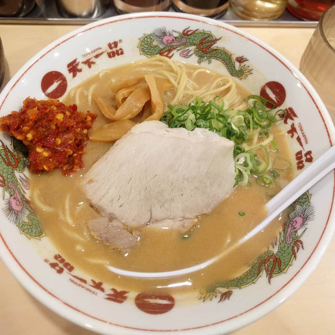 越中睦士のグルメインスタ