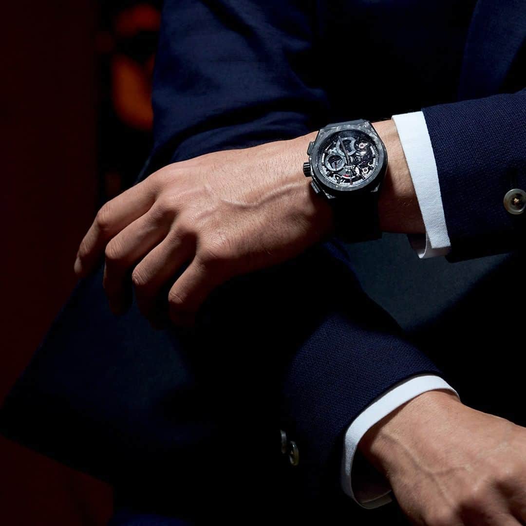 のインスタグラム：「#Defy21: Substance isn't in weight, but in impact. The proof lies in the super light DEFY El Primero 21 Carbon.  #Zenith #ZenithWatches #Watches #Carbon #Watch #Watchesofinstagram #Watchfam #WatchoftheDay #Luxury #WatchAddict #Watchcollector #Horology #DailyWatch #ElPrimero #Chronograph」