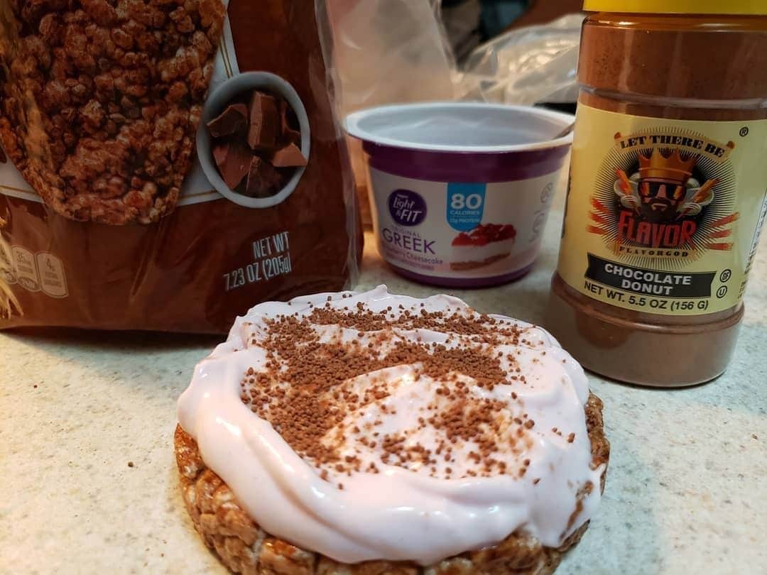 Flavorgod Seasoningsさんのインスタグラム写真 - (Flavorgod SeasoningsInstagram)「Perfect late night or morning snack by customer @thekitchengorilla using #flavorgod Chocolate Donut Seasoning!!🍫🍫🍩⁠ -⁠ Flavor God Seasonings are:⁠ 💥 Zero Calories per Serving ⁠ 🙌 0 Sugar per Serving⁠ 🔥 KETO & PALEO⁠ 🌱 GLUTEN FREE & KOSHER⁠ ☀️ VEGAN-FRIENDLY ⁠ 🌊 Low salt⁠ ⚡️ NO MSG⁠ 🚫 NO SOY⁠ 🥛 DAIRY FREE *except Ranch ⁠ 🌿 All Natural & Made Fresh⁠ ⏰ Shelf life is 24 months⁠ -⁠ Add delicious flavors to any meal!⬇⁠ Click the link in my bio @flavorgodseasoning⁠ ✅www.getflavorgod.com⁠ -⁠ -⁠ #food #foodie #flavorgod #seasonings #glutenfree #mealprep  #keto #paleo #vegan #kosher #breakfast #lunch #dinner #yummy #delicious #foodporn ⁠」8月10日 21時00分 - flavorgod