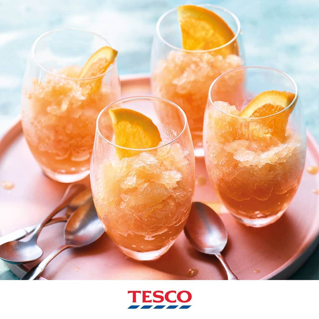 Tesco Food Officialさんのインスタグラム写真 - (Tesco Food OfficialInstagram)「You could almost plan an entire summer party around a cocktail like this - icy Aperol granitas are an event in themselves. It only takes a couple of classic ingredients and a handy freezer to whip them up.  Ingredients 800ml 100% pure orange juice smooth 200ml prosecco 150ml Aperol 80g caster sugar 1 orange, thinly sliced  Method Mix all the ingredients together in a large jug, stirring to dissolve the sugar. Pour into a large shallow container and leave for 3 hrs. You may need to use 2 containers – the granita works best when the juice is only a few inches deep. Transfer to the freezer and freeze for 3-4 hrs. Every 30 mins, stir briefly with a fork to break up large ice crystals until frozen but still a little slushy. To serve, spoon the chunky crystals into 8 small glasses or bowls and finish with a slice of fresh orange.」8月10日 21時04分 - tescofood