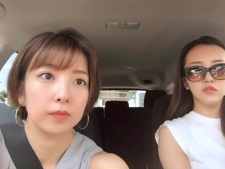 板野成美のインスタグラム：「ネネと夏休みドライブしてきた🚗✨🍉 #夏 #ドライブ #姉妹」