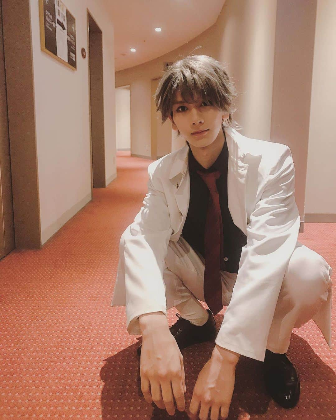 松田岳さんのインスタグラム写真 - (松田岳Instagram)「thanks！  #乱歩奇譚 #松田岳  #やんきーお座り #ご観劇 #ありがとうございます #明日も出来る事を #感謝を忘れず。」8月10日 21時18分 - matsuda.gaku