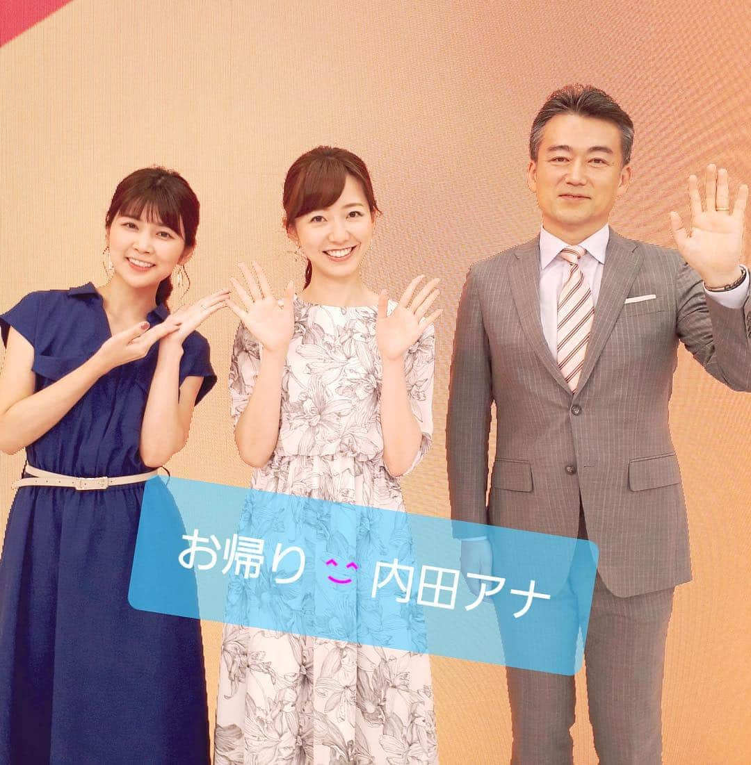 フジテレビ「プライムニュース イブニング」さんのインスタグラム写真 - (フジテレビ「プライムニュース イブニング」Instagram)「きょうからお盆休みに突入❗️。﻿ 今年は最長9連休か… 羨ましい限りです☺️。﻿ ﻿ さて、夏休み明けの内田アナ。﻿ リフレッシュして来たようですよ😌。﻿ 代行してくれた藤本アナと一緒に📸。﻿ 藤本アナは 新人とは思えないくらい落ち着いていました。﻿ ﻿ 連休中、自宅でのんびりお過ごしの方は﻿ ぜひ、番組をご覧下さい😄。﻿ ﻿ #お盆休み﻿ #９連休﻿ #９連休もあったら何をしよう﻿ #藤本万梨乃﻿ #新人アナウンサー﻿ ﻿ #竹内友佳﻿ ワンピース #vis @vis_jp﻿ ピアス #お世話や @osewaya_official﻿ #奥寺健 @fujitv_announcer﻿ #内田嶺衣奈 @reina.uchida﻿ ワンピース #FeteROBE @feterobe﻿ ﻿ #加藤綾子 #風間晋 #木村拓也 #酒井千佳 #荘口彰久 #副島淳 #福原直英 #佐々木恭子 #小澤陽子 #海老原優香 #安宅晃樹 ﻿ #フジテレビ #アナウンサー #ライブニュースイット」8月10日 21時34分 - livenews_it