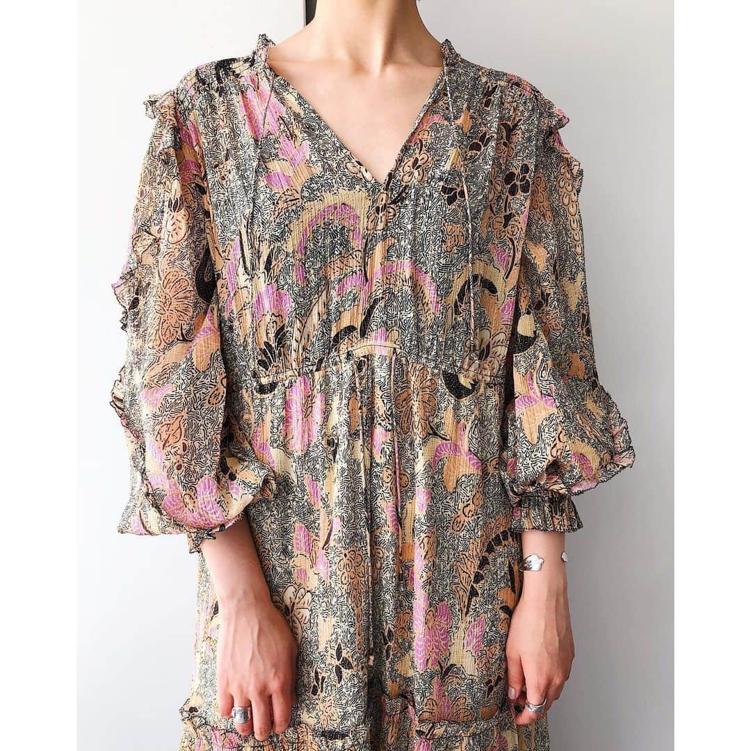 IÉNA LA BOUCLEさんのインスタグラム写真 - (IÉNA LA BOUCLEInstagram)「new arrival!﻿ --------------------------------﻿ ﻿ 【ULLA JOHNSON】﻿ 毎シーズンLABOUCLEで人気の﻿ ULLAJOHNSONが入荷しました❣️﻿ ﻿ オリジナルのカスタムプリントが﻿ いつも素敵…♥﻿ ブラウスやワンピース。﻿ 何枚も欲しくなるアイテムばかり…!﻿ ﻿ --------------------------------﻿ 1.2.3.4枚目﻿ tops【ULLA JOHNSON】﻿ ¥28,000+tax﻿ no.19070910004630﻿ ﻿ skirt【ULLA JOHNSON】﻿ ¥65,000+tax﻿ no.19060910005330﻿ ﻿ bag【ULLA JOHNSON】﻿ ¥54,000+tax﻿ no.19092910009730﻿ ﻿ shoes【OPERA 】 ﻿ ¥30,000+tax﻿ no.no.19093910008630﻿ ﻿ 5.6.7枚目 onepiece【ULLA JOHNSON】 ﻿ ¥82,000+tax﻿ no.19040910005930﻿ ﻿ --------------------------------﻿ ﻿ #iena_la_boucle﻿ #laboucle #iena﻿ #boucle_19aw」8月10日 21時32分 - iena.la.boucle.store