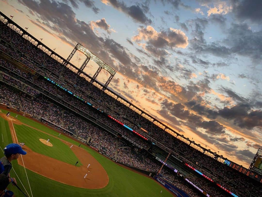 ブレンダン・ドーリングのインスタグラム：「#CitiField #LGM」