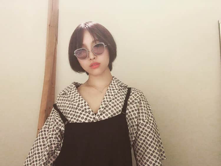 のインスタグラム：「🌈Shibuya crossFM. . 2019/8/17に中目黒トライであるイベントが、jazzerostyleてゆうのね。(ここんとこリハが続いておりますん)イベントまであと1週間だて、楽しみにしててよね〜( ◠‿◠ )限定100名だから、来れるかた、早くしらんとですよう。 . 2枚目に詳細あるから、チェックしてねん。◯ #jazzerostyle #sing #song #singersongwriter #sunglasses #black #music #summer #thankyou #love #🐶」