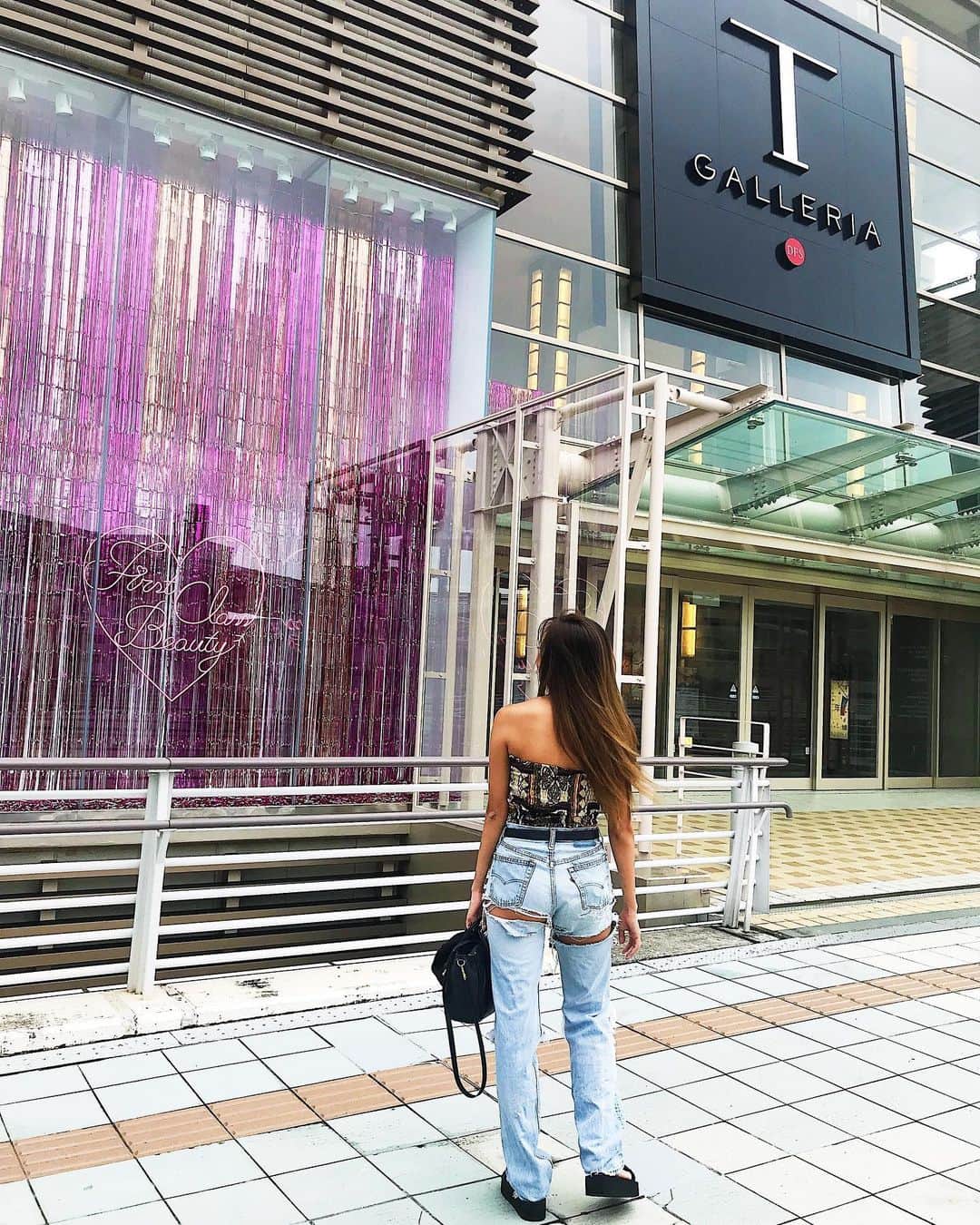 佐々木彩乃のグルメインスタ