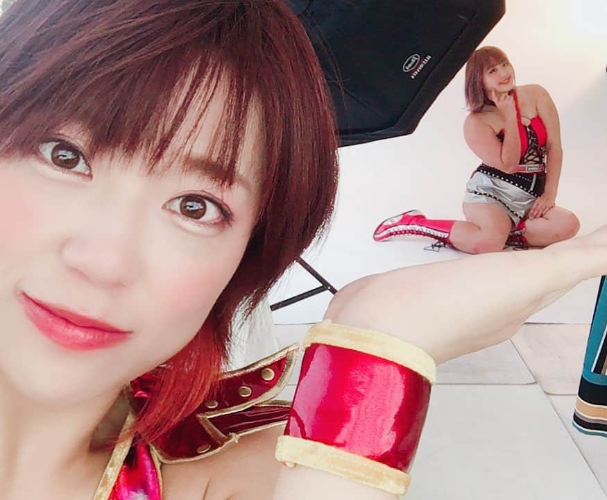 高瀬みゆきのインスタグラム：「手乗りひめか ジャンボ高瀬  #AWG #アクトレスガールズ #プロレスラー #TheBeginning」