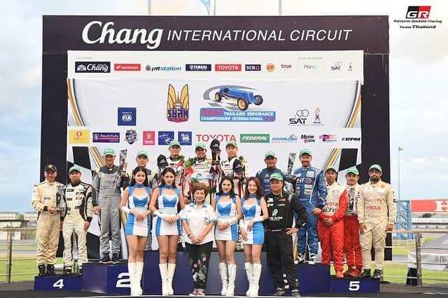 Toyota team thailandさんのインスタグラム写真 - (Toyota team thailandInstagram)「Win Win ม้วนเดียวจบครับ กับ TOYOTA 86 No.20: Man // Ton // X ที่ออกสตาร์ทแซงขึ้นมายึดอันดับ 1 OverAll และในรุ่น Touring Car ตั้งแต่รอบแรกของการแข่งขัน วิ่ง 6 ชม. 168 รอบสนาม TOYOTA Gazoo Racing team Thailand x RAAT Thailand Endurance Championship International 2019 Round 2: 9-10 August @BRIC No.19: Arto // MadCow // Naoki Kawamura อันดับ 3 ในรุ่น Touring Car No.37: Kentaro Tsuchitori // NatChang // Ohm อันดับ 5 ในรุ่น TOYOTA Vios OMR #TeamWork #TOYOTAteamThailand #CheerThai #ThaiPride #ไม่เชียร์ไทยแล้วจะเชียร์ใคร #แข่งรถ #นักแข่ง #ทีมคนไทย #Car #RaceCar #Racing #SuperCar #TOYOTA86 #Buriram」8月10日 21時55分 - toyotagazooracingteamthailand