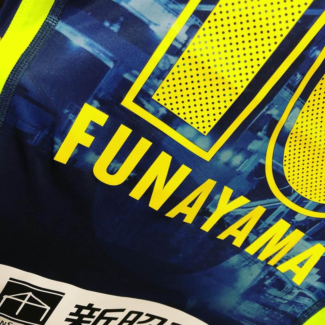 ジェフユナイテッド市原・千葉のインスタグラム：「真夏の3試合でサマーナイトユニフォームを着用！ #jefunited  #jef  #ジェフ千葉  #愛媛FC #明治安田生命J2リーグ  #フクダ電子アリーナ #フクアリ #Jリーグ  #jleague #サマユニ #サマーナイトユニフォーム #工場夜景 #限定ユニフォーム  #コウジョウセヨ  #サッカー #サッカー観戦」