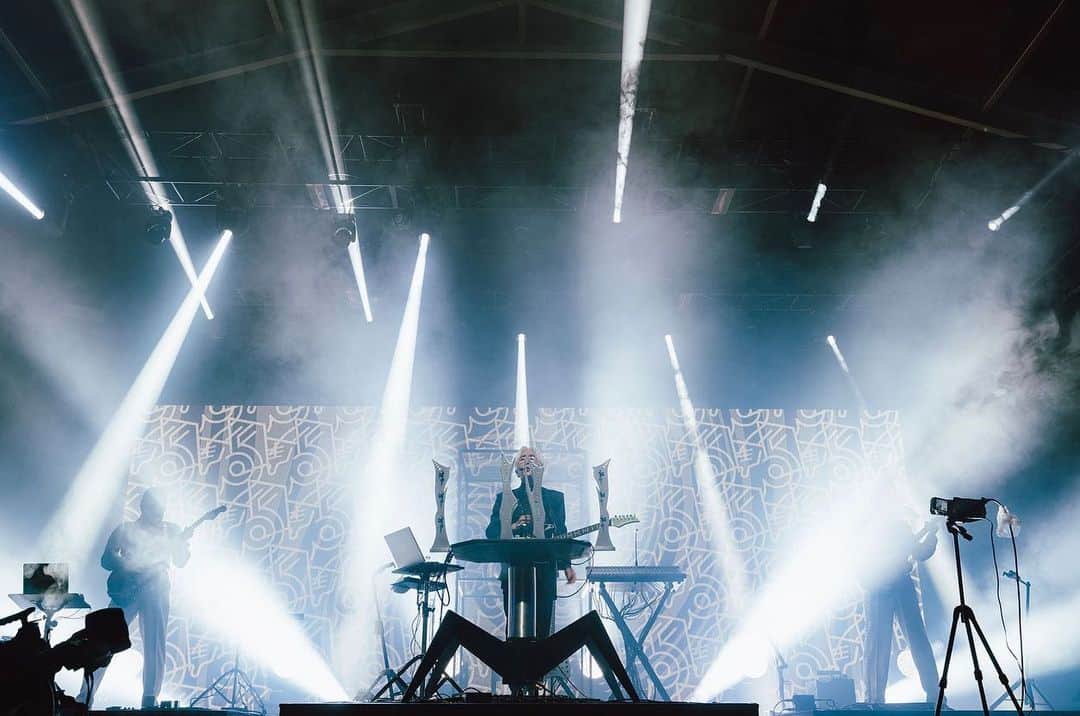 のインスタグラム：「📸平沢進 JULY 28 SUN - RED MARQUEE . Photo by @taiokonishi  @susumuhirasawa #平沢進 #fujirock #fujirockfestival #フジロック」