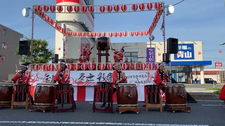 のインスタグラム：「第70回玉島まつり。8月10日に新倉敷駅前通りなどで開催されています。 オープニングは、玉島和太鼓愛好会、玉島商業高校の和太鼓部玉商紅太鼓の演奏でした。 この後、ハーバーダンスや総踊りが行われます。  #倉敷市 #倉敷 #kurashiki  #クラシキ文華 #クラシキブンカ #kurashikibunka #kurabunka  #japan #japantrip #instgramjapan #玉島#玉島まつり #visitjapanjp」