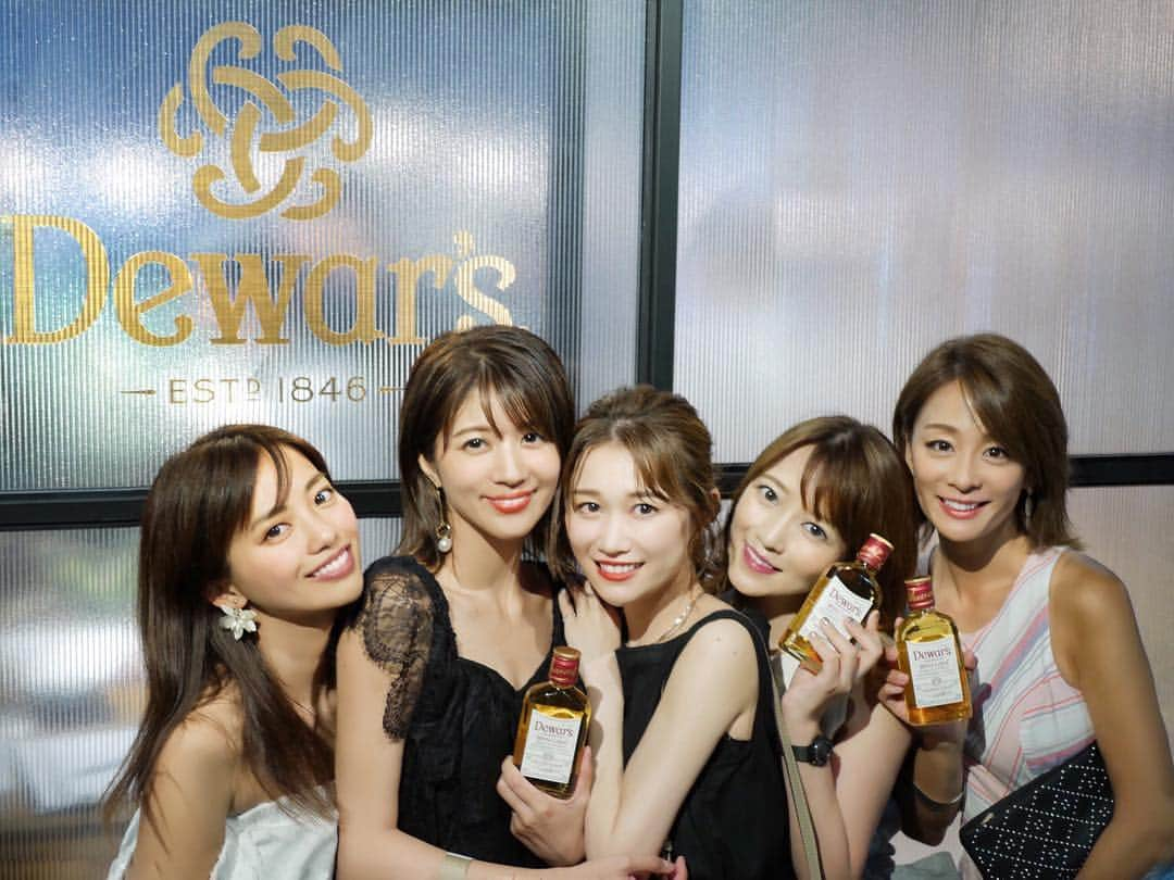 大河内美紗さんのインスタグラム写真 - (大河内美紗Instagram)「‪ 「Dewar's Highball Crossing Festival」 みんなでワイワイしてきました^_^♡‬ 8/10〜8/18までginza place3階にて開催中です♪ Dewar'sハイボールで乾杯♪ ピクルスやスコッチエッグもめちゃ美味しかった♡‬ ‪Cindy♡ゆみ♡きーぼー♡ゆっきー♡萌乃ちゃん♡‬ ‪ステキなライブも見れて楽しかったー♪ ‪#bacardi‬ ‪#デュワーズハイボール ‬ ‪#クロッシングフェス‬ #ハイボール」8月10日 17時02分 - misa_okochi