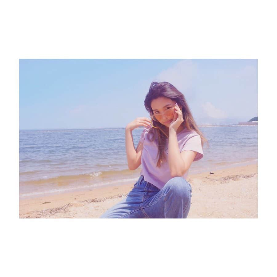 Beverlyさんのインスタグラム写真 - (BeverlyInstagram)「I can’t swim so I’ll just pose 😆 #beverly #ocean #beach #うみ #福岡 #summer #sunny」8月10日 17時06分 - beverly_official_