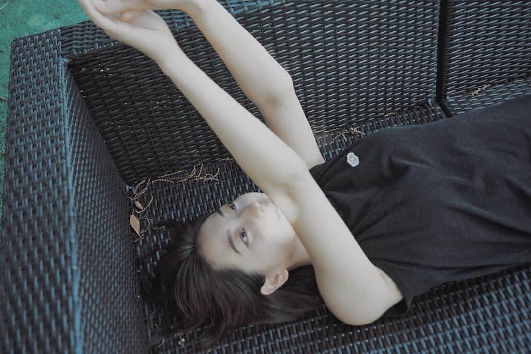 武田玲奈さんのインスタグラム写真 - (武田玲奈Instagram)「ドングリにまみれながら お昼寝した日。 #filmphotography」8月10日 17時12分 - rena_takeda