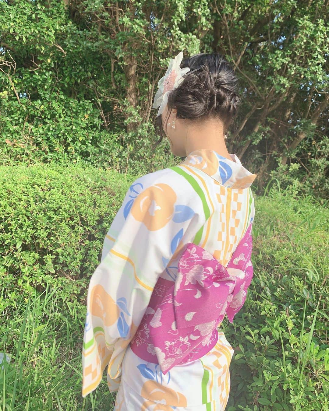 白井琴望さんのインスタグラム写真 - (白井琴望Instagram)「. ショートでもお団子できた！. . ヘアメイクさんに感謝です😿❤. . #浴衣 #浴衣ヘアアレンジ #ootd #followme #fashion #japan #japanesegirl #ショートヘアアレンジ」8月10日 17時09分 - _shirai_kotono