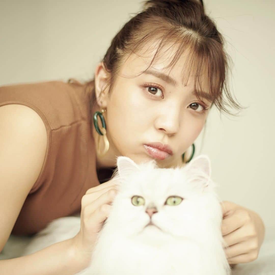 withさんのインスタグラム写真 - (withInstagram)「with9月号のゆいぽんをお届け🐈💓✨⠀ *⠀ -----------------------🐈🐈🐈⠀ #with #ウィズ #雑誌 #雑誌with#withmagazine #withonline #with9月号#withモデル #小林由依 #ゆいぽん #ゆいぽん推し #欅坂 #欅坂46」8月10日 18時30分 - with_mag_official
