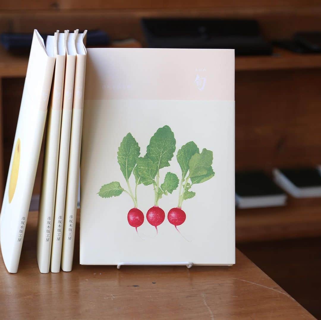 nostos booksのインスタグラム