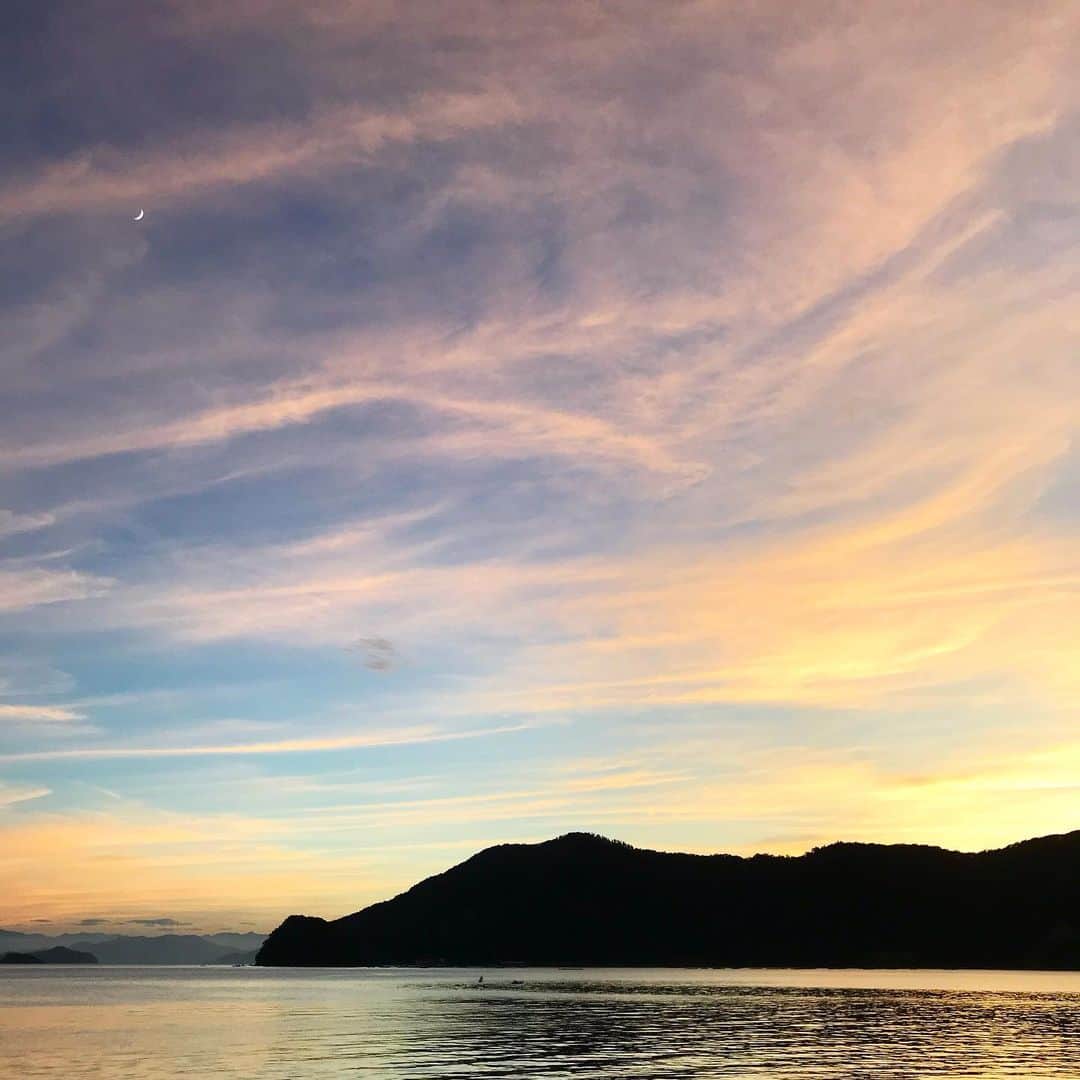 増山敬子さんのインスタグラム写真 - (増山敬子Instagram)「綺麗な空 夏の夕暮れの空を眺めるのが好き😊 #夏休み#sky#小浜」8月10日 18時57分 - keikomasuyama