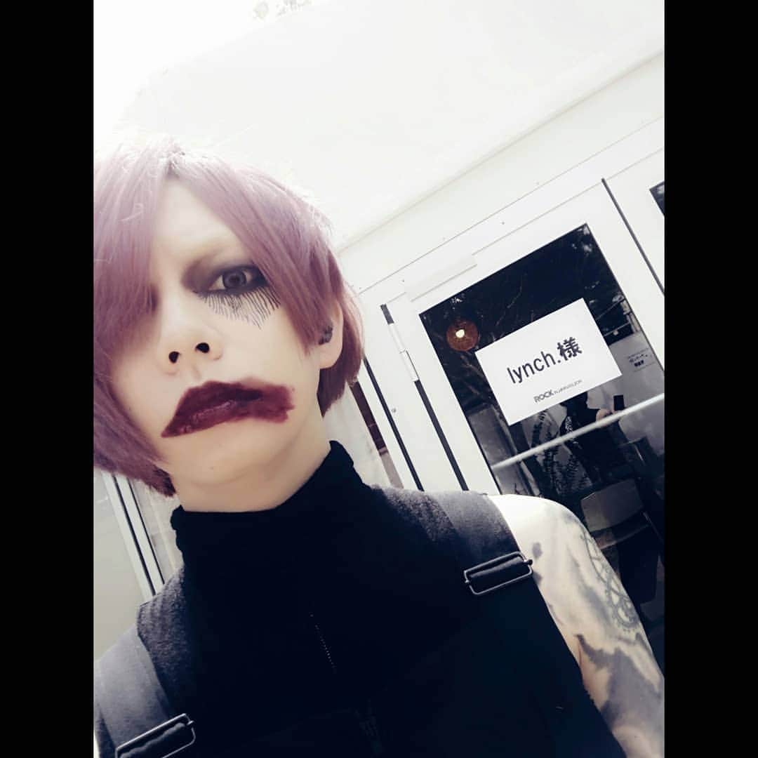 のインスタグラム：「lynch.の時間を楽しんでくれた皆さん、どうもありがとうでした🙏﻿ ﻿ ライブも楽しかったし、名物も食べれたし﻿ ﻿ 何もかもが最高でした◎﻿ ﻿ 来年も呼んでもらえるように頑張るよ！﻿ ﻿ ﻿ ﻿ ﻿ ﻿ #rockinjapan #ロッキン﻿ #lynch.﻿ #夏の思い出」